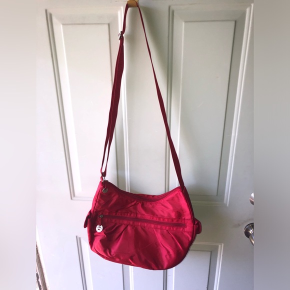 Travelon red nylon crossbody bag - Picture 2 of 4